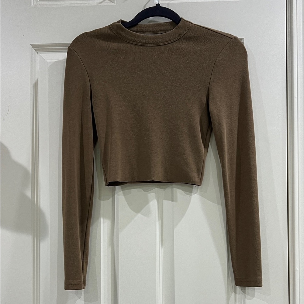 Kith long sleeve cropped top size XS